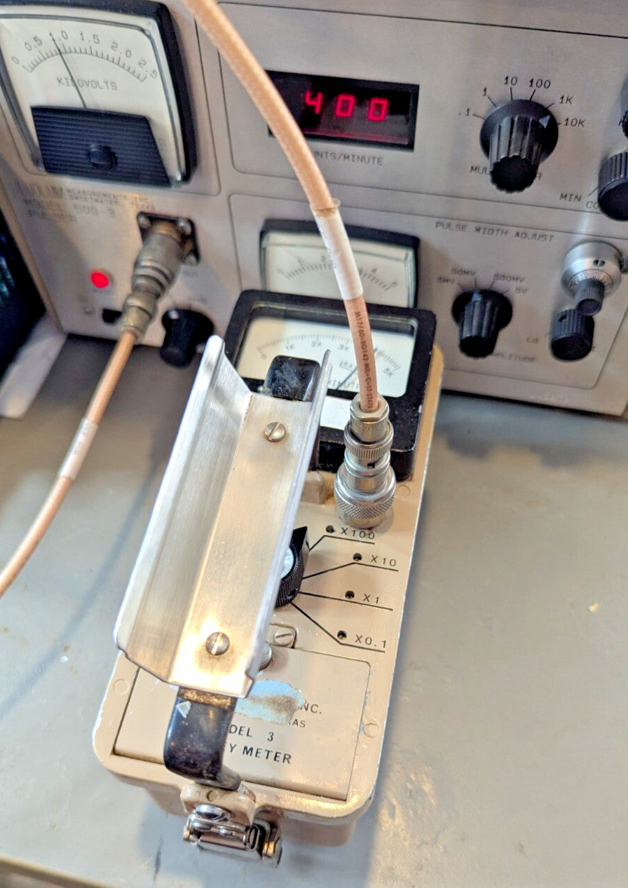 1x CLEAN Ludlum Model 3 Survey Meter  44-9 Tested, Verified, and GUARANTEED