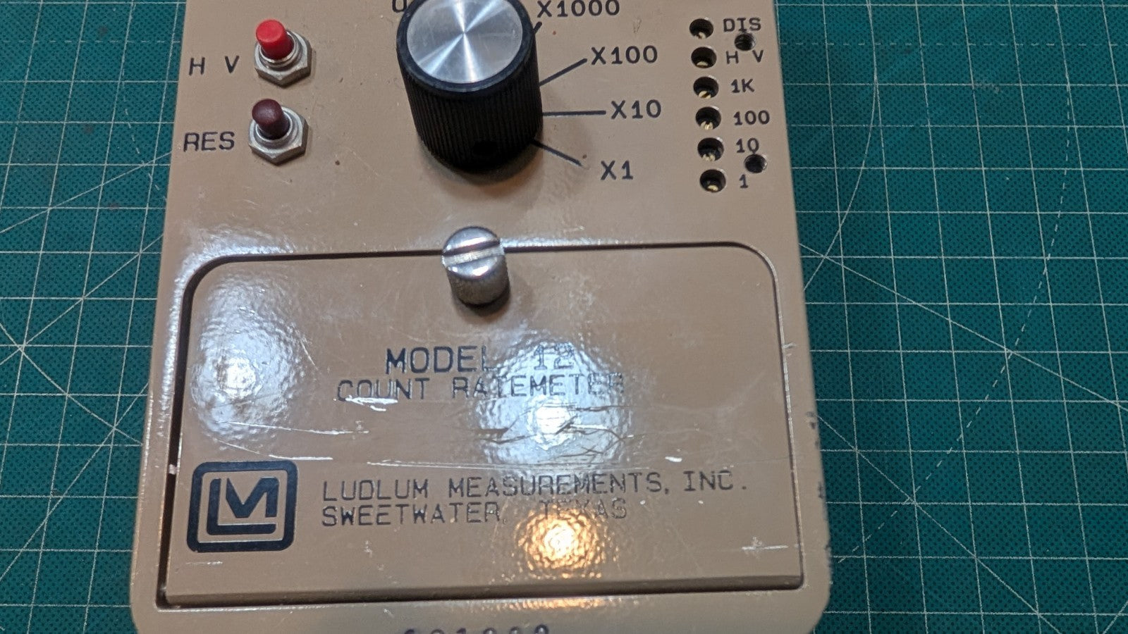 1x Battery Compartment Lid Nut for LUDLUM Mdl: 3, 12, 14C, 2241 and Similar