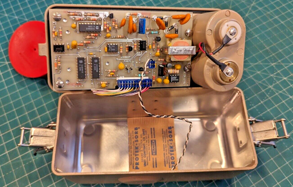 1x CLEAN Ludlum Model 3 Survey Meter  44-9 Tested, Calibrated, and GUARANTEED