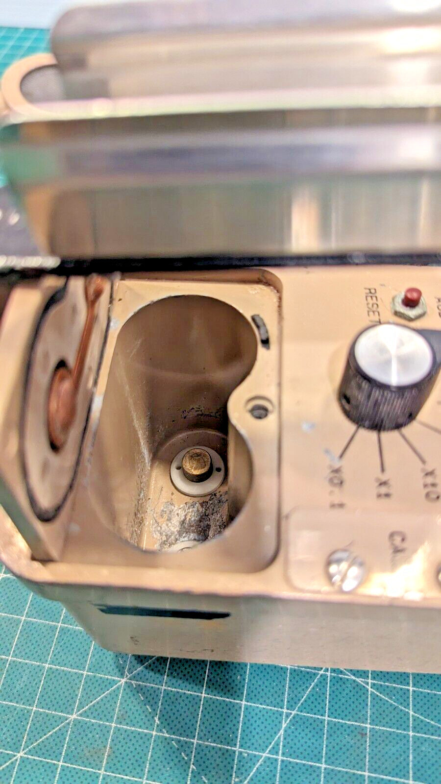 1x CLEAN Ludlum Model 3 Survey Meter CPM 44-9 Tested, Calibrated, and GUARANTEED