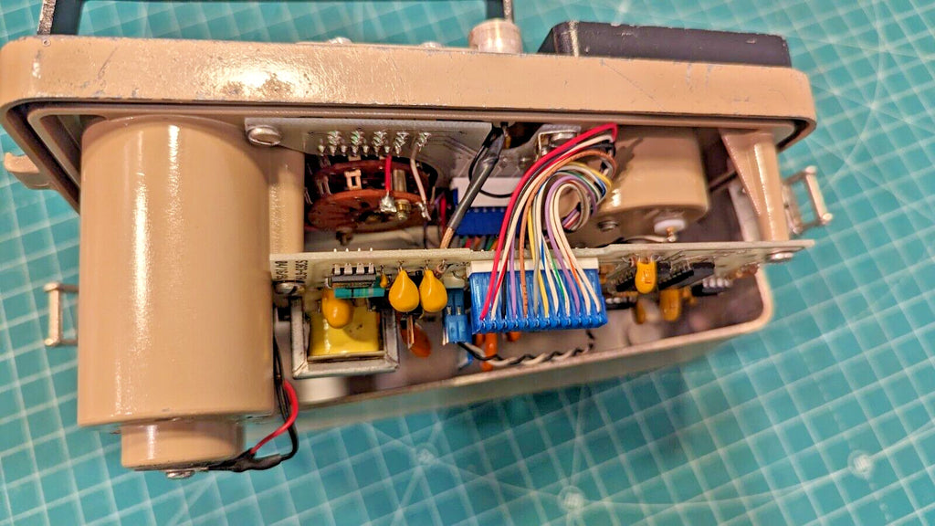 1x CLEAN Ludlum Model 3 Survey Meter CPM 44-9 Tested, Calibrated, and GUARANTEED