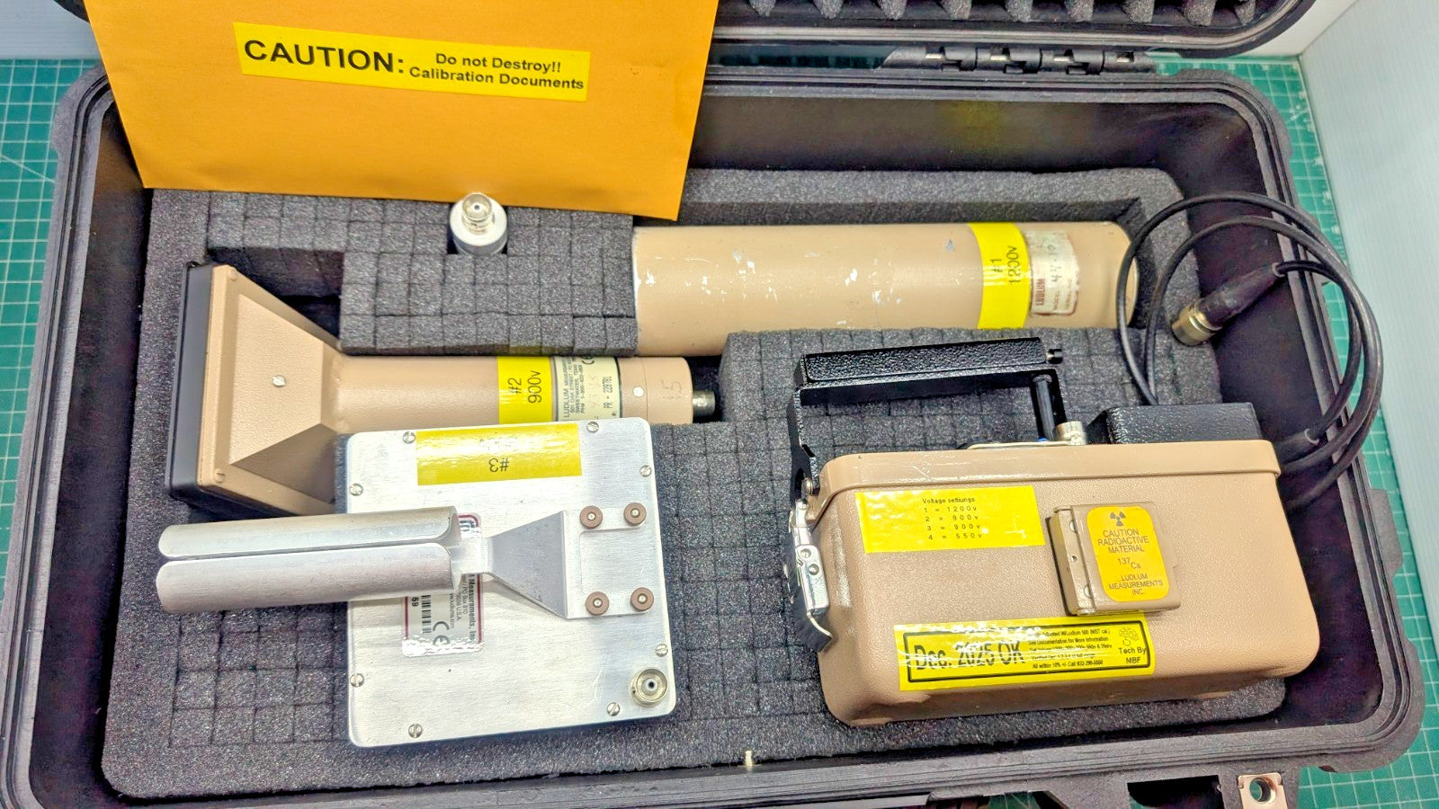 Ultimate Radiation Detection Kit! Ludlum Model 2241-3 with 4x Probes and Case