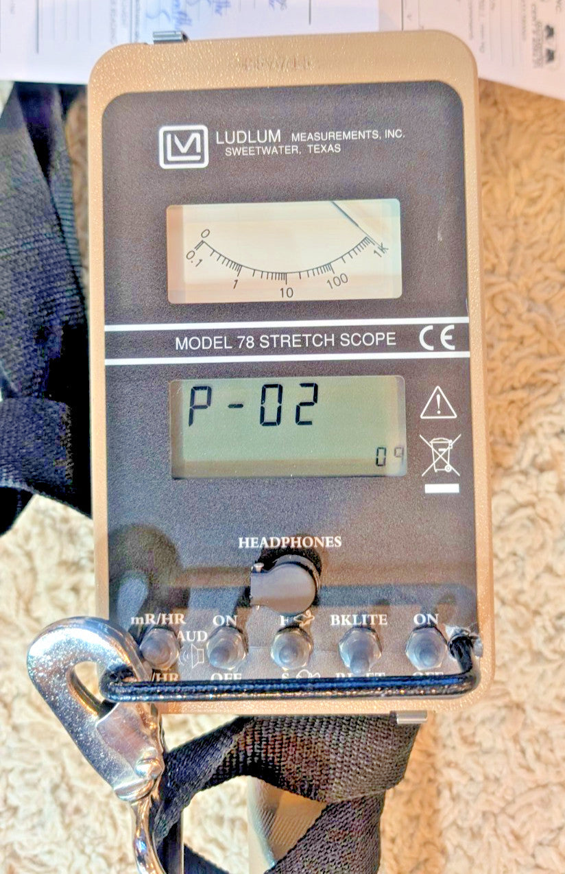 Ludlum FACTORY Calibrated M-78 Stretch Scope Survey Meter Background to 1kR/hr