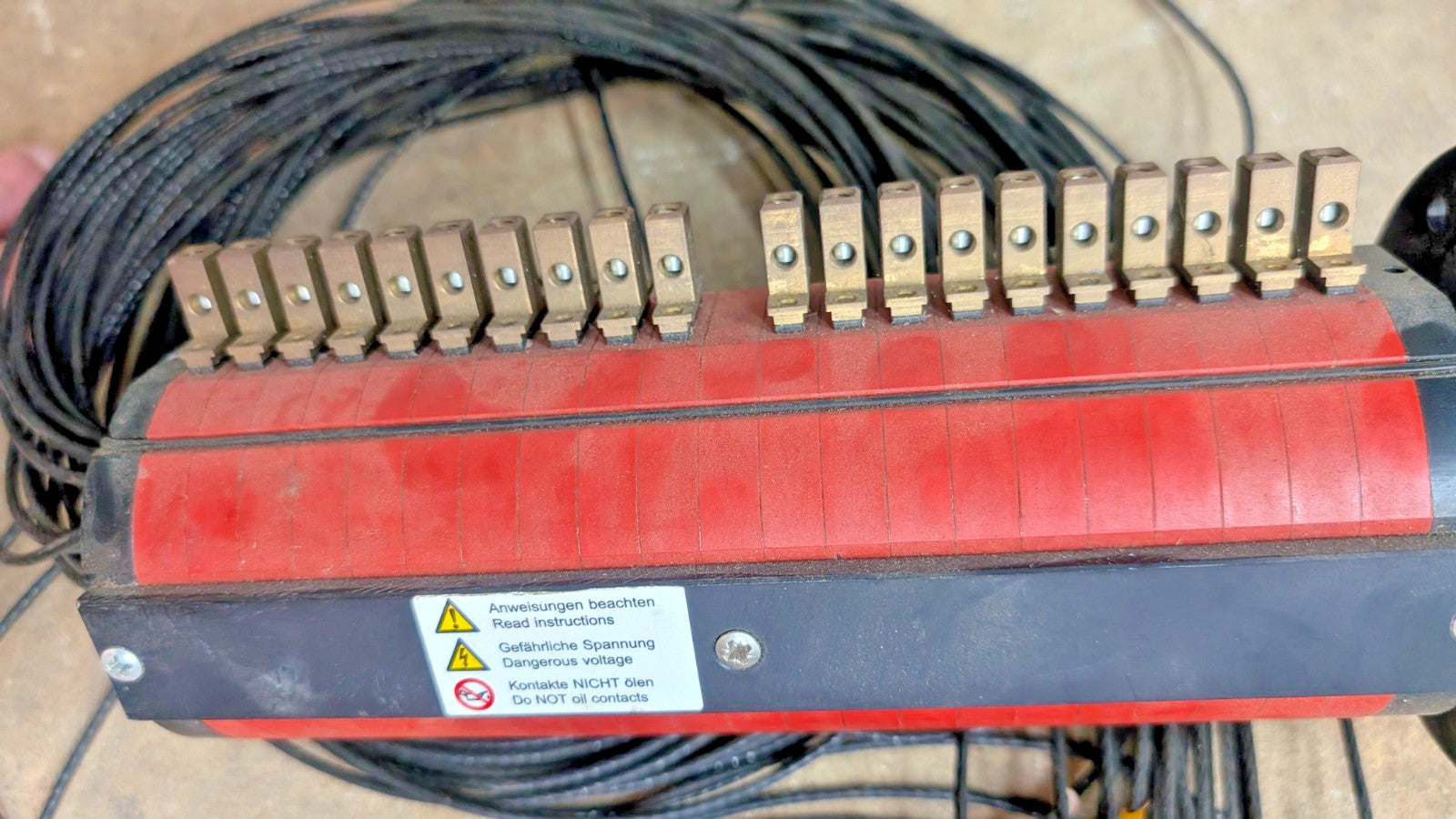 Kubler 20 Contact Slip Ring SR085-00-00-20-20002-V193 240-V193 25A/240V Unused