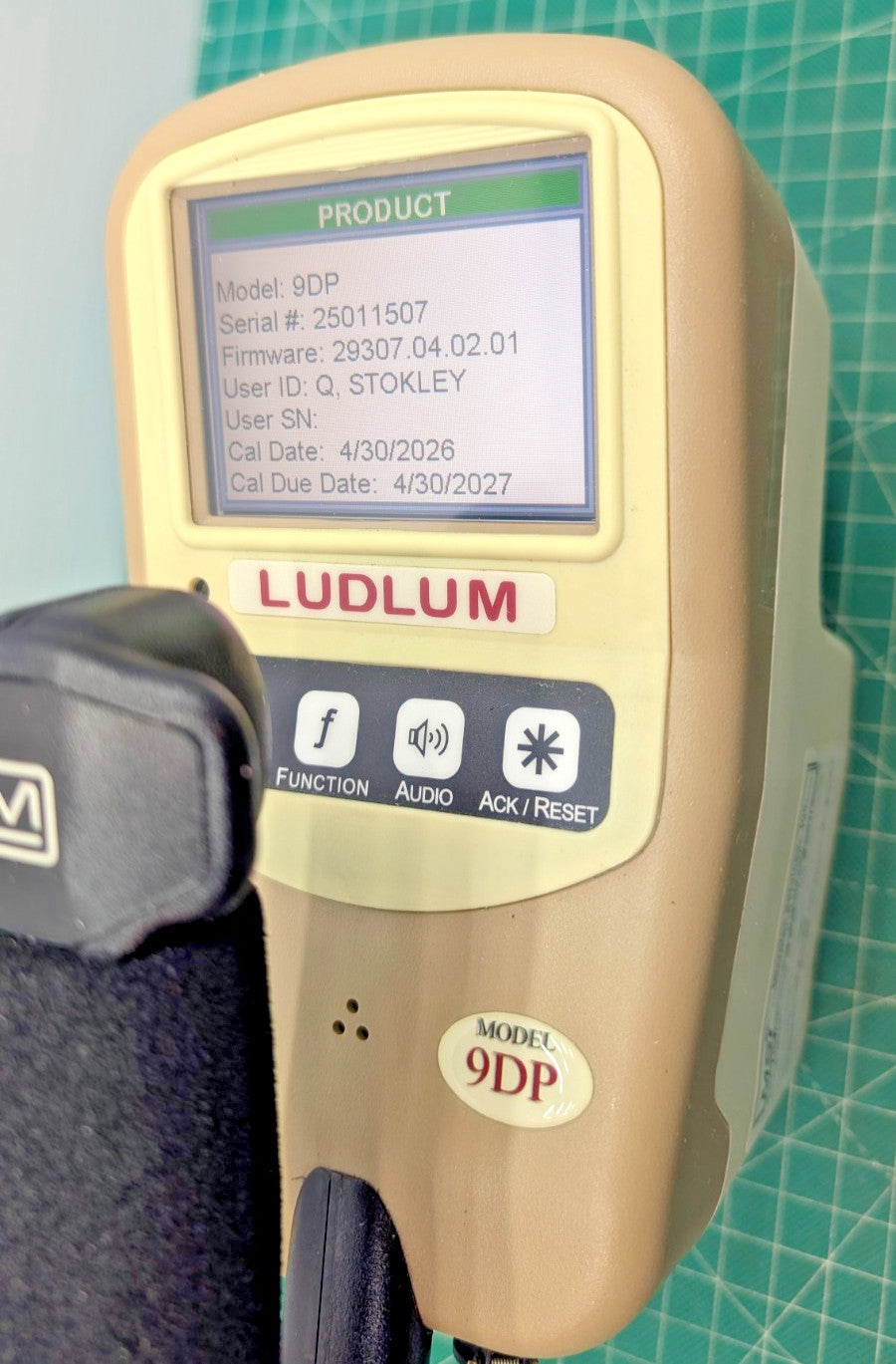 Ludlum 9DP Ion Chamber 2026 Calibrated Rechargeable Batt Hard case 1yr Warr!